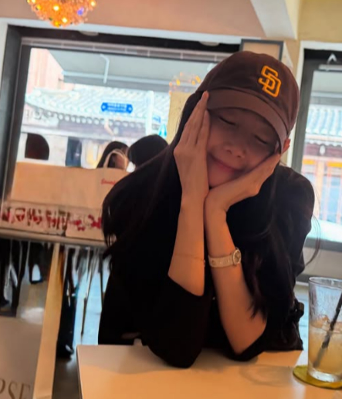 출처 : 최지우 SNS