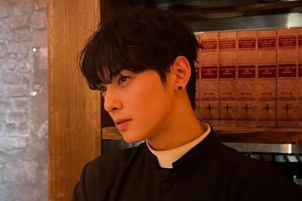 출처: 차은우 SNS